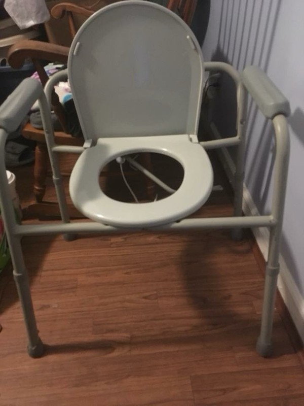 Drive Medical 11148-1 Chair Folding Steel Deep Seat Bedside Toilet Portable Grey