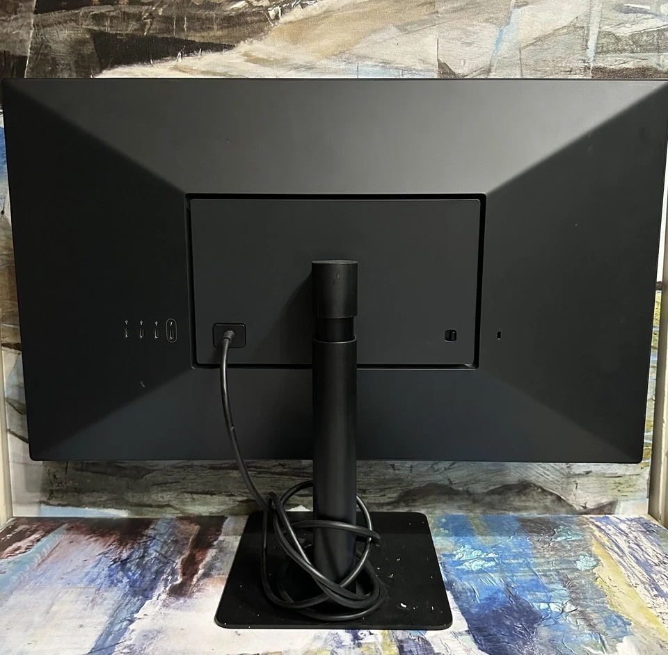 LG Ultrafine 27" 5K Display Monitor - Schwarz. Test FUNKTIONIEREN! - Bild 2 von 4