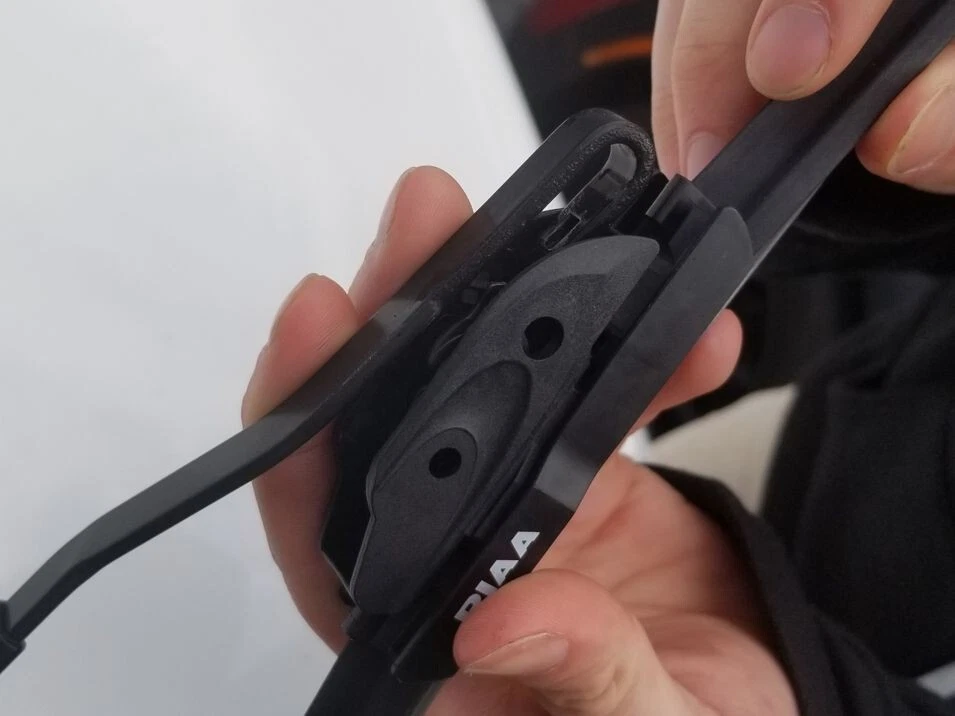 PIAA High Performance Wiper Blades - Pair (14-20 Fiat 500L & 16-23 Fiat 500X) - Image 3 of 3