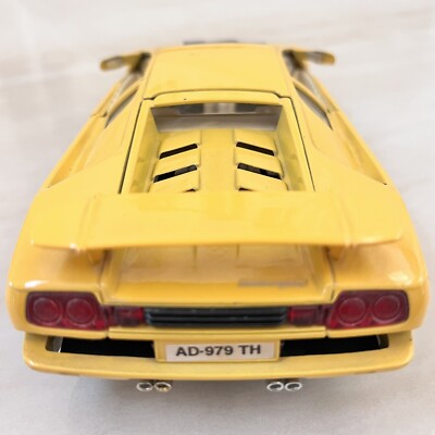 Bburago Lamborghini Diablo 1990 Collection Diecast Model Car 1/24