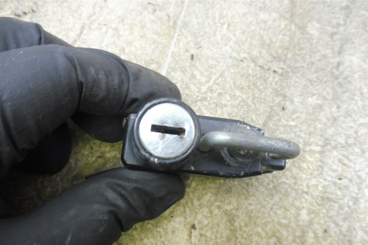 1999 Kawasaki ZX600 Ninja K153-1) ignition switch lock set no key