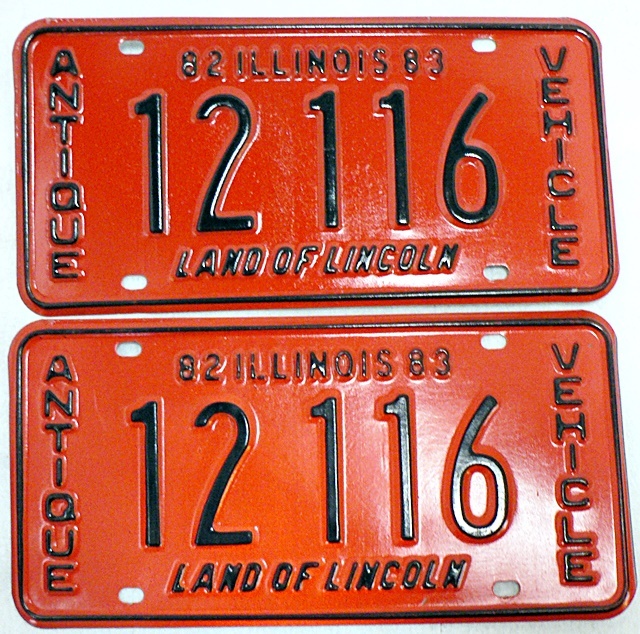 VINTAGE 1982 83 ILLINOIS ANTIQUE VEHICLE LICENSE PLATES PAIR 12 116