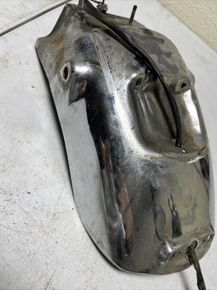 Guardabarros trasero Honda Magna VF750 1982-1984 cromado OEM VF700 V45 Foto 3 de 4