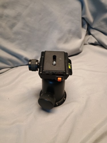 Vanguard SBH-100 Ball Tripod Head with QS-39 Quick Release Plate - Picture 4 of 4
