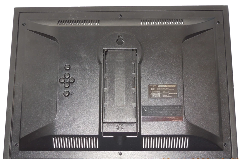 Omnitech 8.5 in Digital Photo Frame black wood with black/beige Matte insert - Image 4 of 4