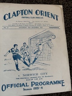 Clapton Orient V Norwich City Football Programme League Div 3 South 30/12:1933