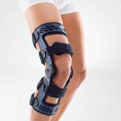 Bauernfeind SecuTec Genu Frontal Knieorthese mit Limitierung / rechte Knie Gr. 3