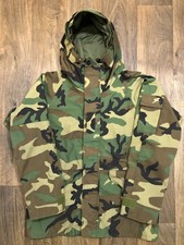2000s US Army Woodland Camo Cold Weather ECWCS Parka Field Jacket MED-REG