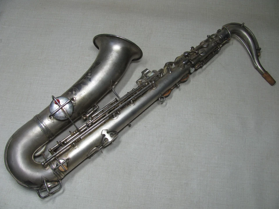 CONN NUEVO SAXOFÓN WONDER C MELODY VERSIÓN TENOR 1918 ANTIGUO NECESITA PULIDO Foto 3 de 4