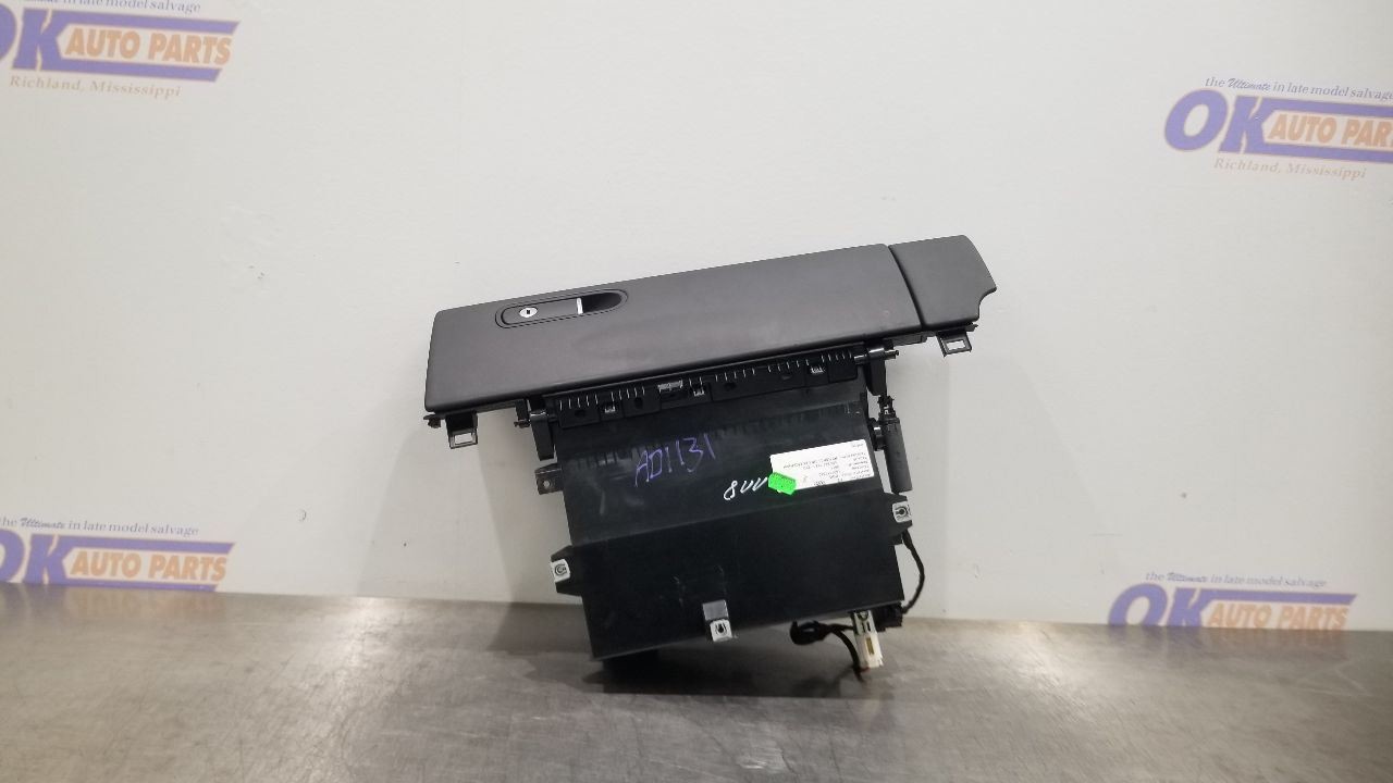 11 AUDI R8 GLOVE BOX ASSEMBLY BLACK 423857096L