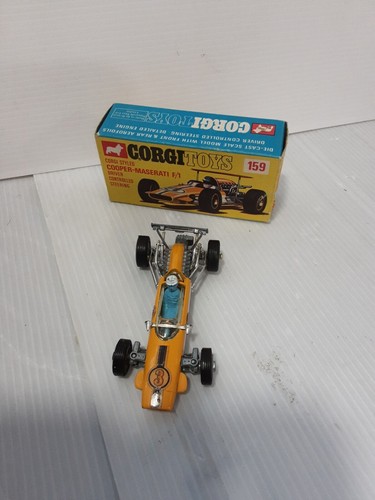 Corgi Toys No.159 Cooper Maserati Formula 1 Racing Car with Steering (1967) - Picture 3 of 5