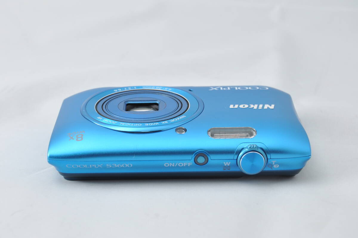 Nikon COOLPIX S3600 Blue 20.1MP Compact Digital Camera Nikon COOLPIX S3600 Blue 20.1MP Compact Digital Camera