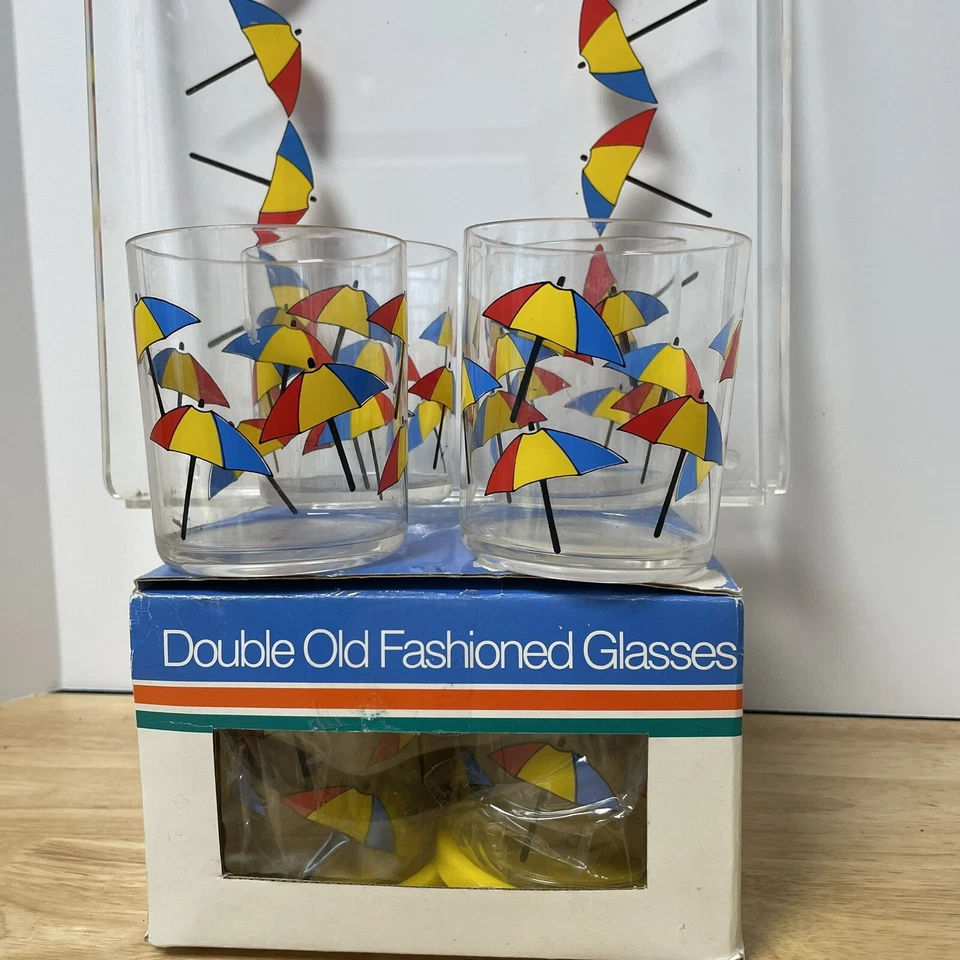 Cabana Club Tray & 2 Sets of 4 Acrylic Cooler Glasses 14 oz Umbrellas READ SEE - Image 3 of 4