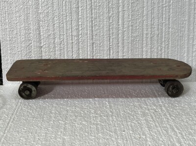 Vtg 1960's #10? Roller Derby? Wooden Skateboard Red Metal Vtg 1960's #10? Roller Derby? Wooden Skateboard Red Metal