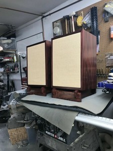 klipsch heresy stands