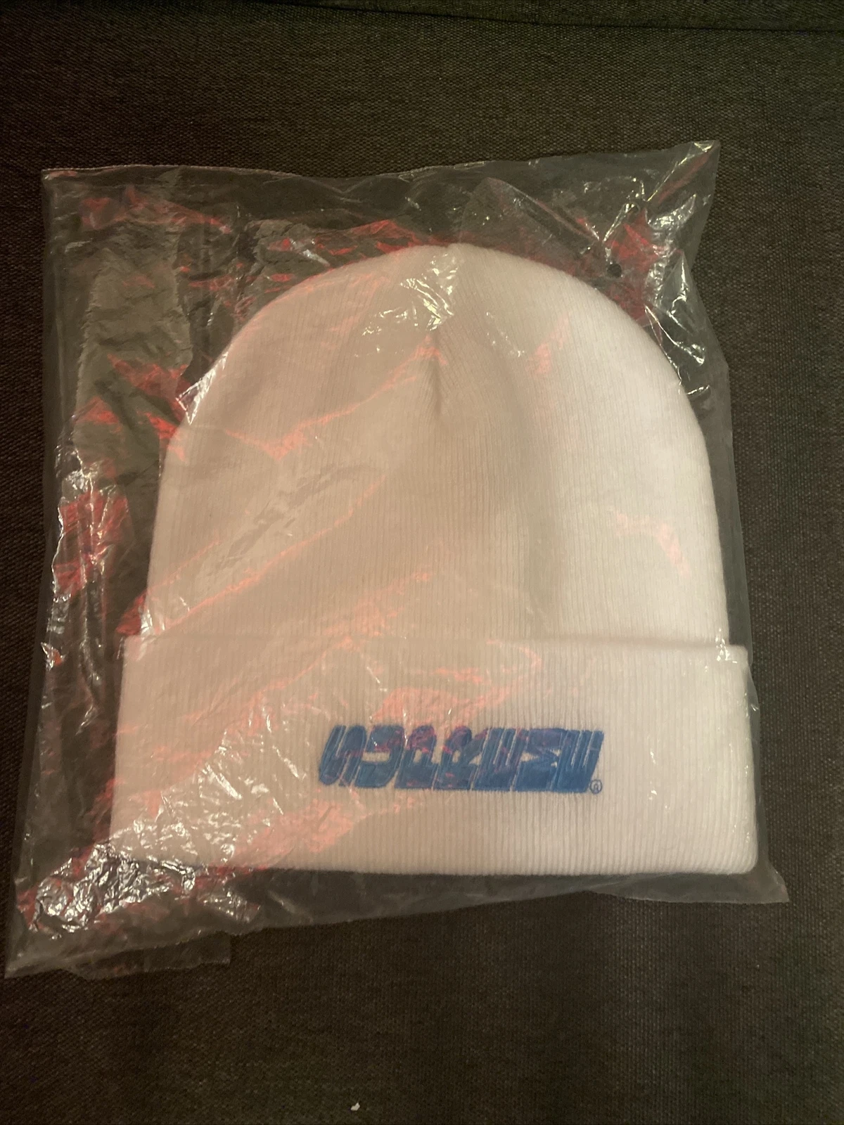 SUPREME   Breed Beanie   bonnet tricoté saignement (blanc/bleu bébé) Rare 