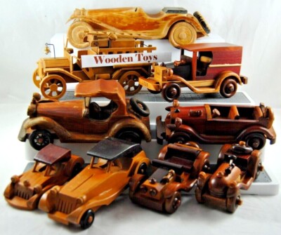 Diverse KLASSISCHE HOLZ DISPLAY SPORTWAGEN VAN FEUERWAGEN inkl. Spieluhr Mix Lot