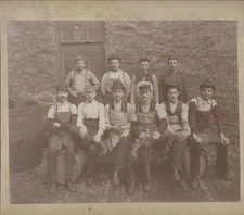 OCCUPATIONAL PHOTOGRAPH OF WORKERS W/ HATS, APRONS,   BARRELS -1896 ORIGINAL