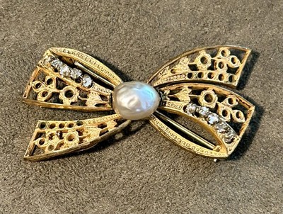 Miriam Haskell, Vintage, Signed,  Bow shaped Brooch