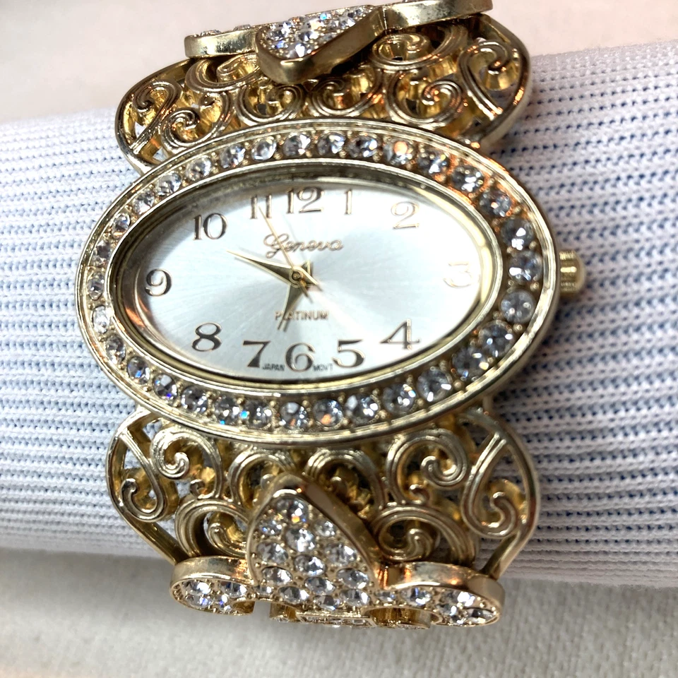 Women's Watch Geneva Platinum  44mm Silver Tone Bling Crystals New Battery 7.5" - Image 2 of 4