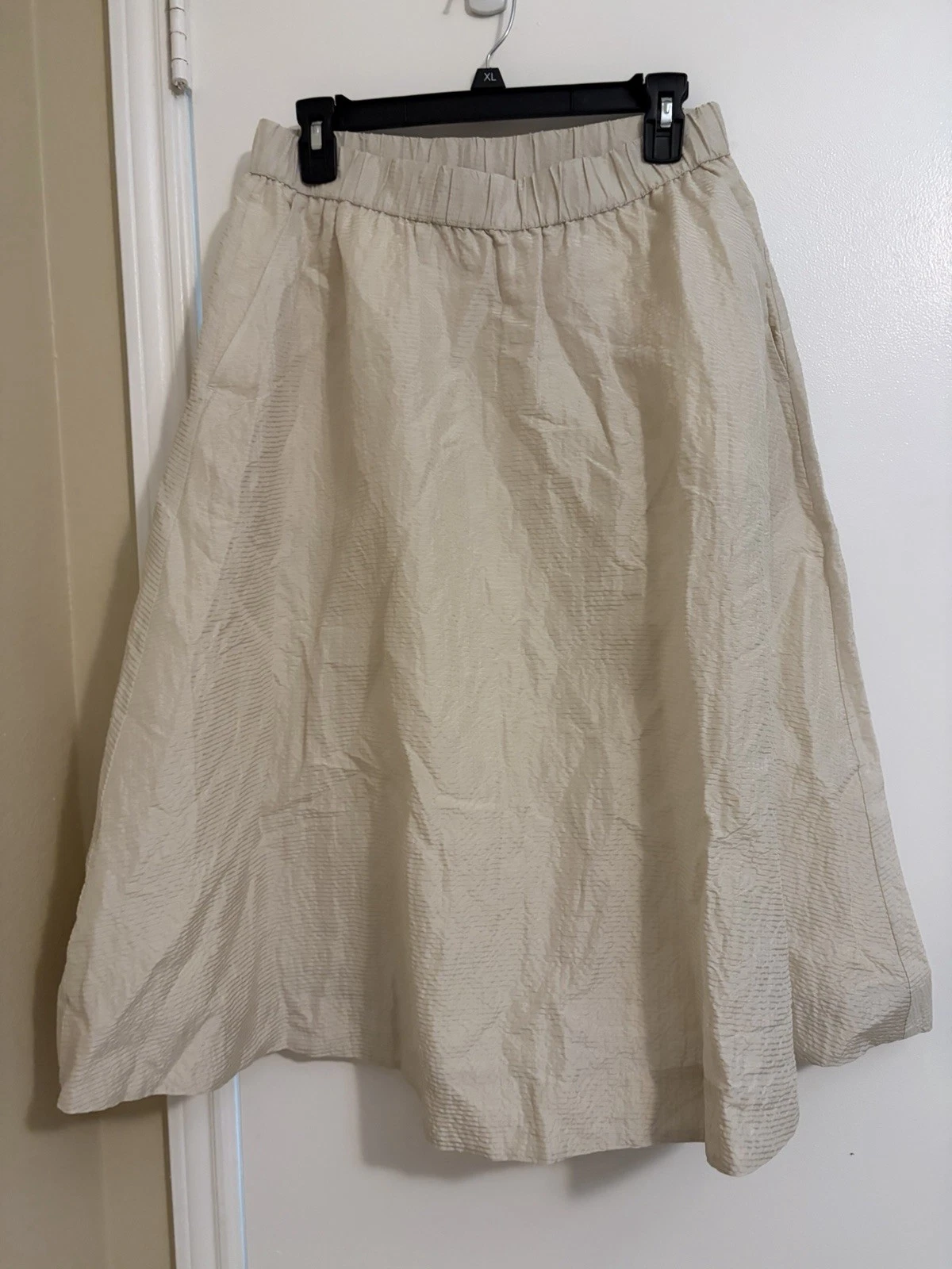 A-Line Organic Linen Midi Skirt
Opens in a new window or tab