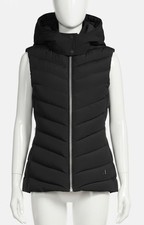 Moose Knuckles Womens Black Roswell Hybrid Ve...