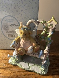 2004 Cherished Teddies Alonna "My Love for you is Crystal Clear" Bench Figurine