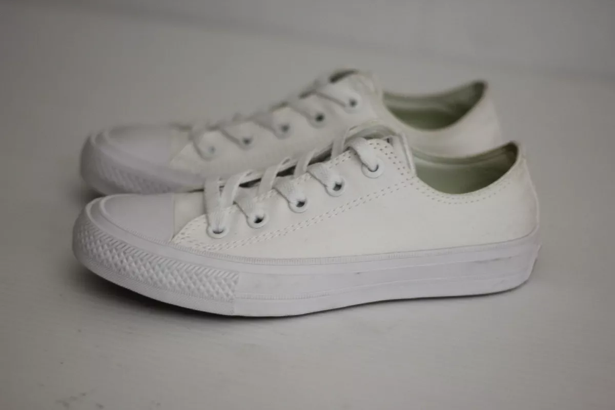 Converse white ii 2025
