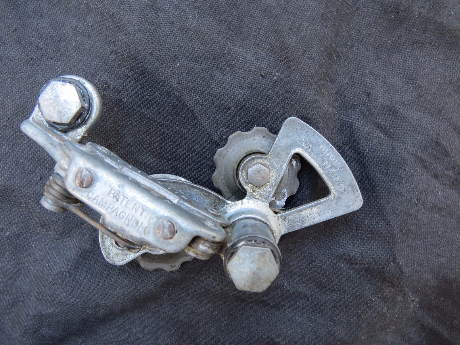 Campagnolo Rare valletino rear distraceur Road 1970 Tour Background neuvo Campagnolo Rare valletino rear distraceur Road 1970 Tour Background neuvo