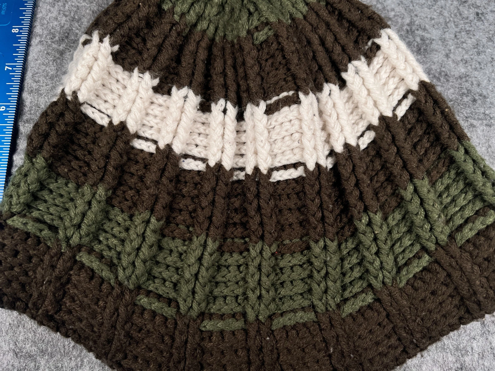 burton beanie toque knit 100% acrylic bill brim skate 