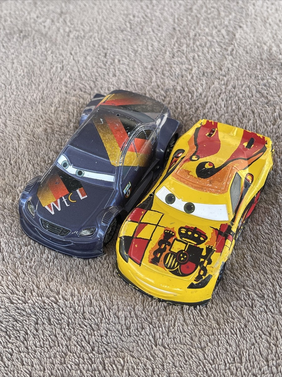 Disney Pixar Cars Diecast 1:43 Miguel Camino & Max Schnell WGP
