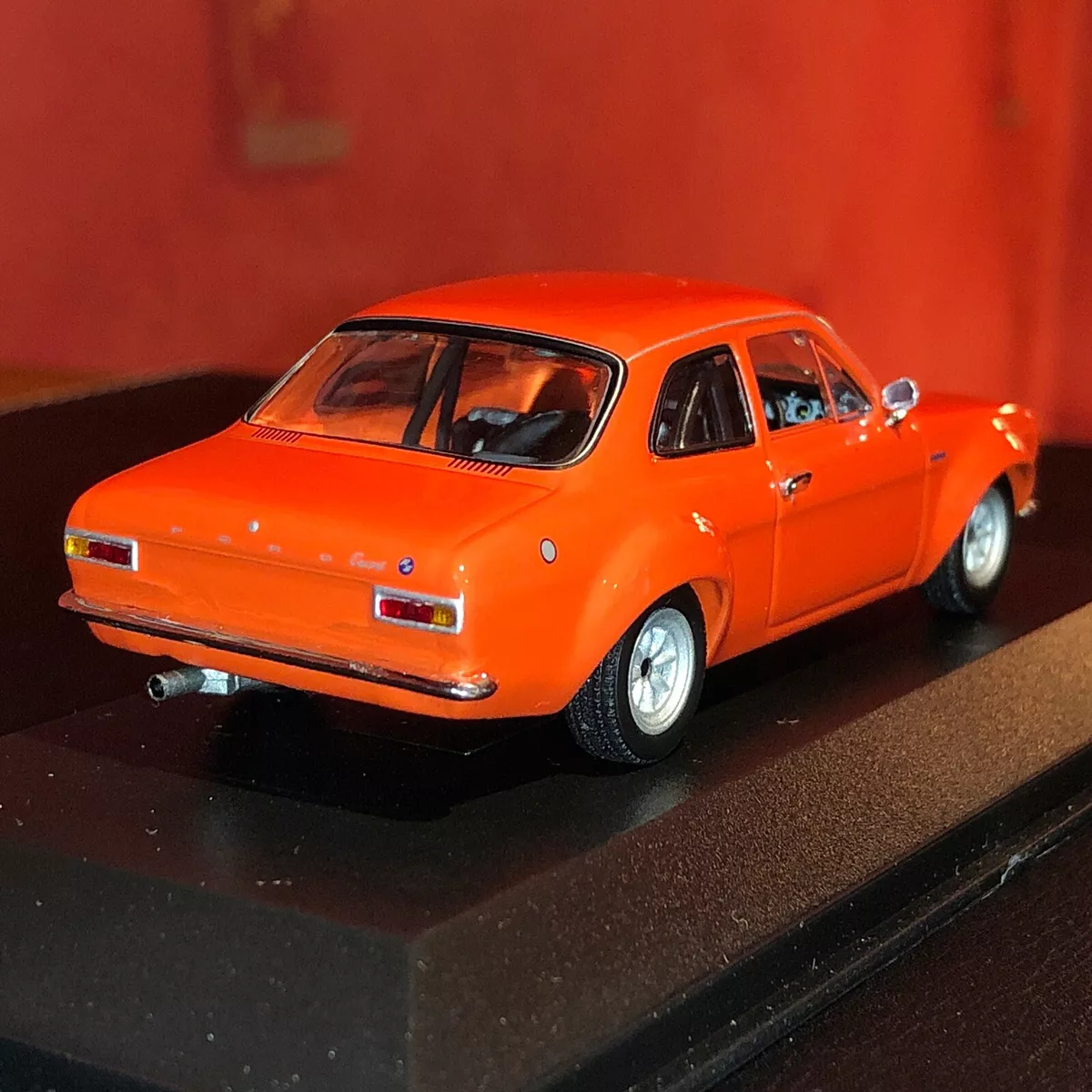 Minichamps 1/43 FORD ESCORT I RS 1600 AVO CLUBMAN - 1970
