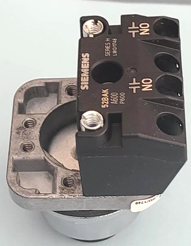 SIEMENS 52PA8B1K PUSH BUTTON OPERATOR, EXTENDED CAP, BLACK, 1 NO - Image 4 of 4