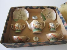 VINTAGE COLLECTIBLE CHILD'S TEA SET - 9 CERAMIC PIECES - MADE IN JAPAN