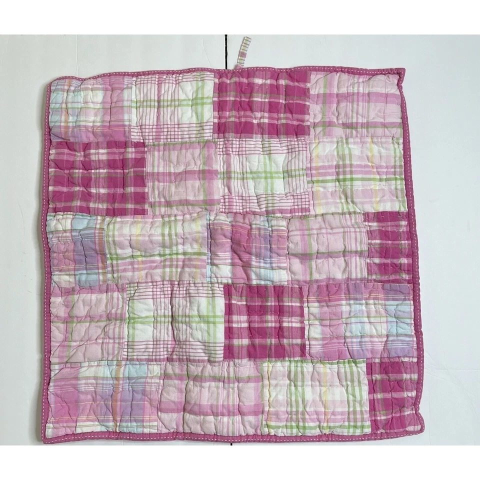 Juego de 2 fundas de almohada acolchadas a cuadros rosa Madras 26 X 26 POTTERY BARN para niños Foto 3 de 4