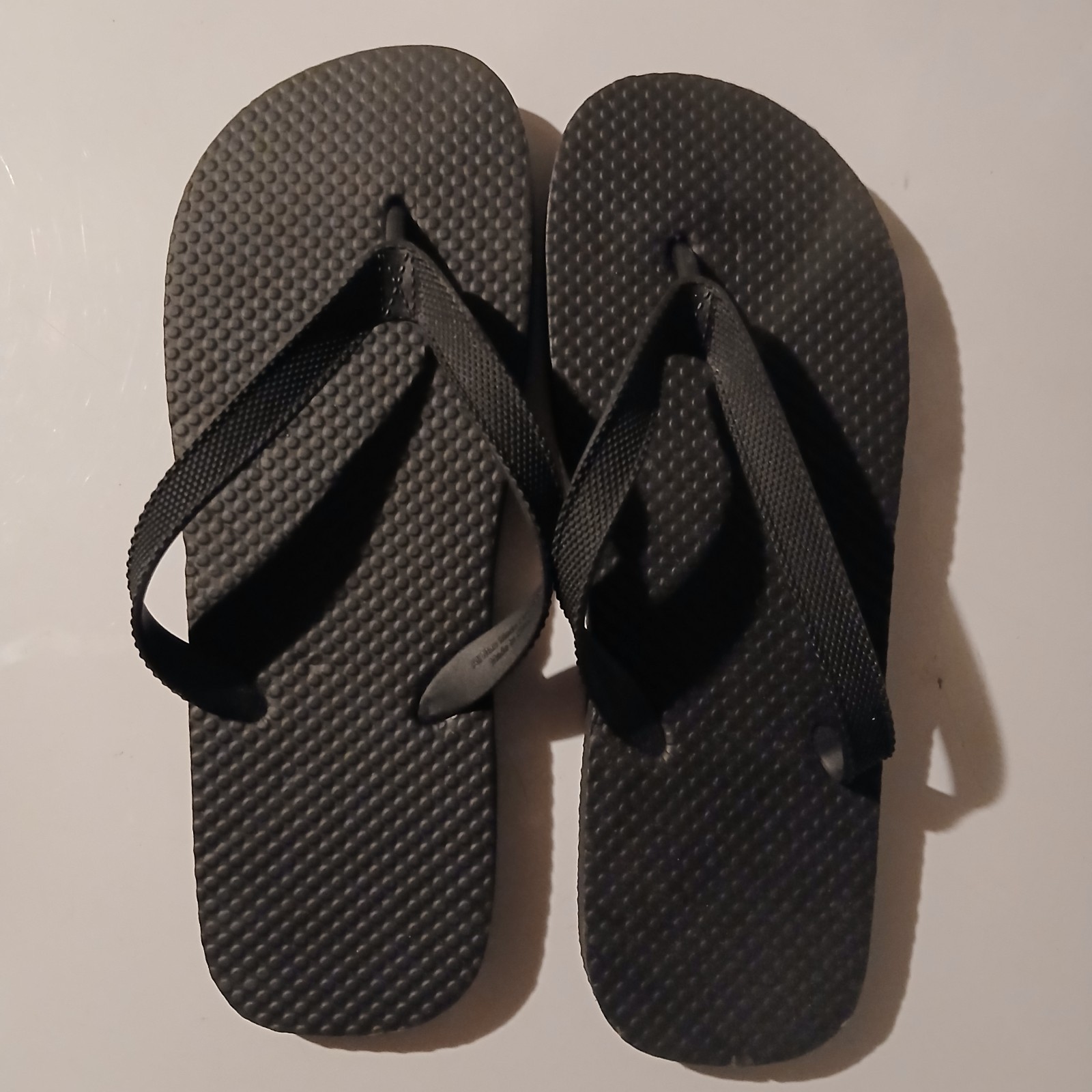 Sandals Clogs Thongs Shower Shoes Flip Flops Mens Small $0.99-image
