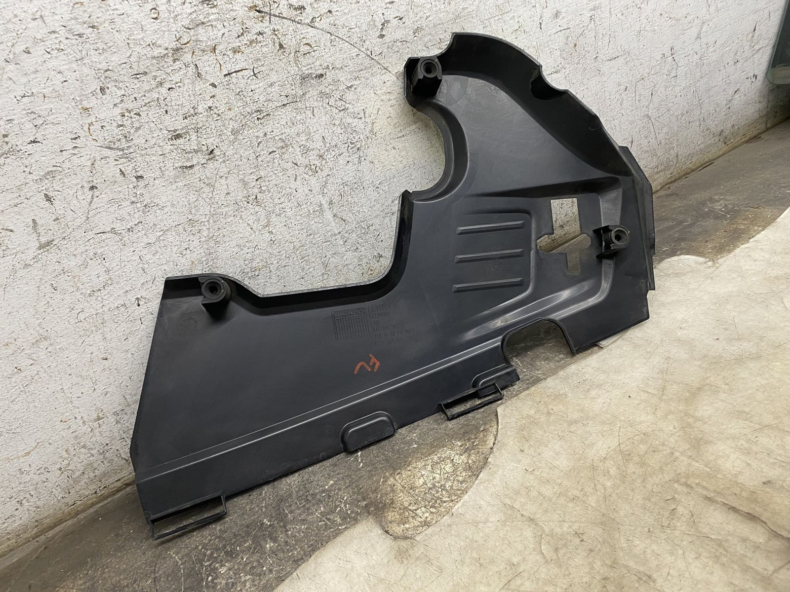 2016-2020 BENTLEY BENTAYGA OEM 6.0L W12 FRONT LEFT EINGNE TRIM PANEL 36A805983D