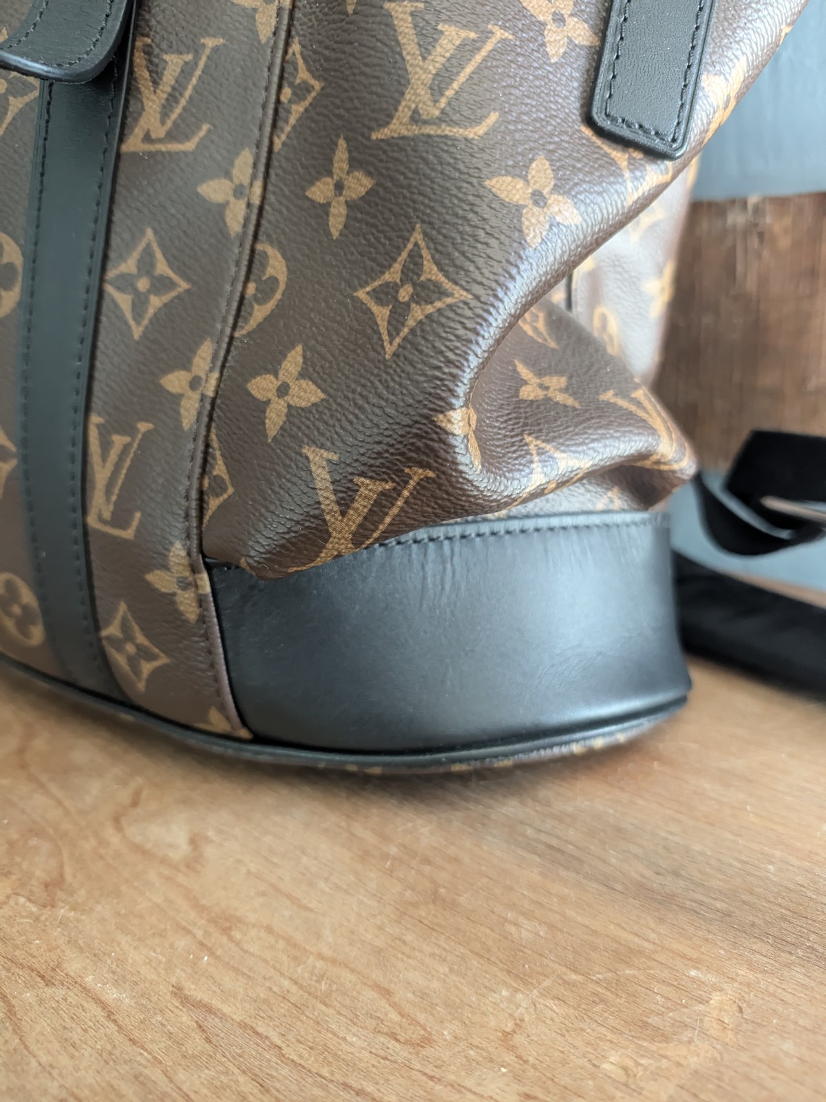 Louis Vuitton Christopher MM Backpack RRP £2590 Unworn image 4