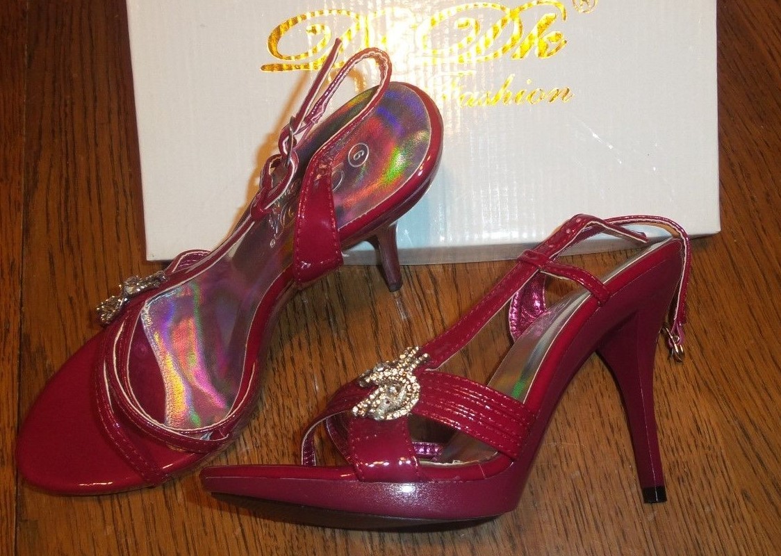 DbDk Size 6 High Sandals in Fuschia Deep Red Burgundy Amore
