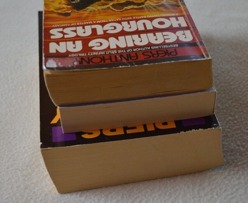 3x Vintage Piers Anthony Novels Bearing An Hourglass, T.A.R.O.T & The Colour... - Picture 6 of 11