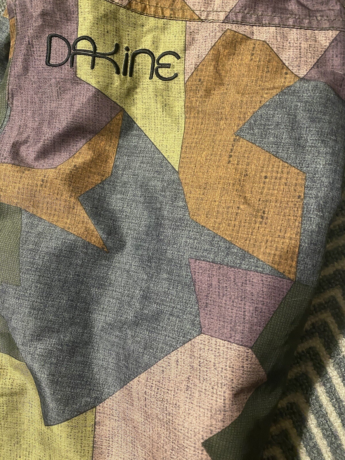 Dakine snow womens Patchwork  Style Look Snowboard/Ski Pants Jeans- SIZE S Small