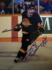 Dave Babych Signed 8x10 Photo!  Vancouver Canucks Legend D Man !  W/COA