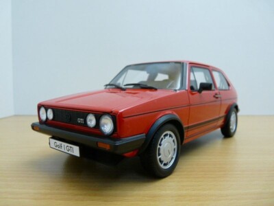 VOLKSWAGEN GOLF GTi 1800 série rouge 1/18 PIRELLI