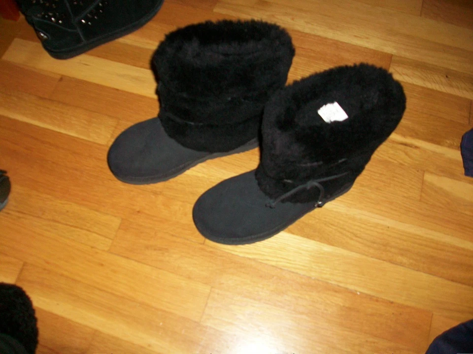 Botas Ugg Australia Alaia para mujer - negras - talla 7 Foto 2 de 4