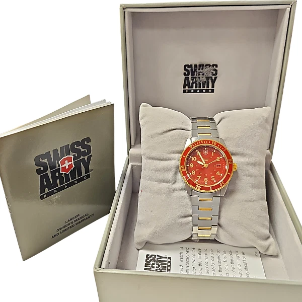 Rare New Victorinox SWISS ARMY 32mm Lancer 100 Mid-Size Diver Watch Red - image 2 of 4