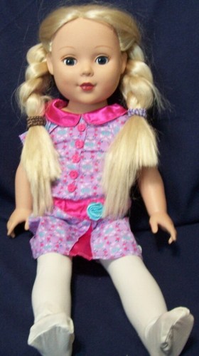 Alexander 18" Doll, Long Blond Hair, Blue sleep eyes, with accessories