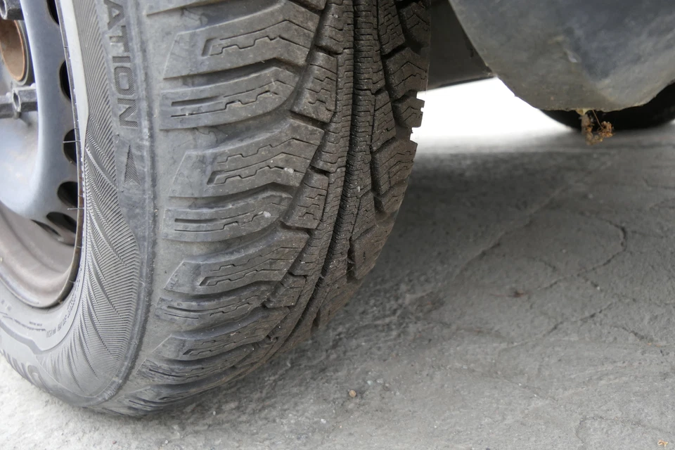 2x A4 B5 A6 4B Passat 3BG Felgen Reifen Winterreifen M+S 195/65 R15 91T   9mm - Bild 2 von 4