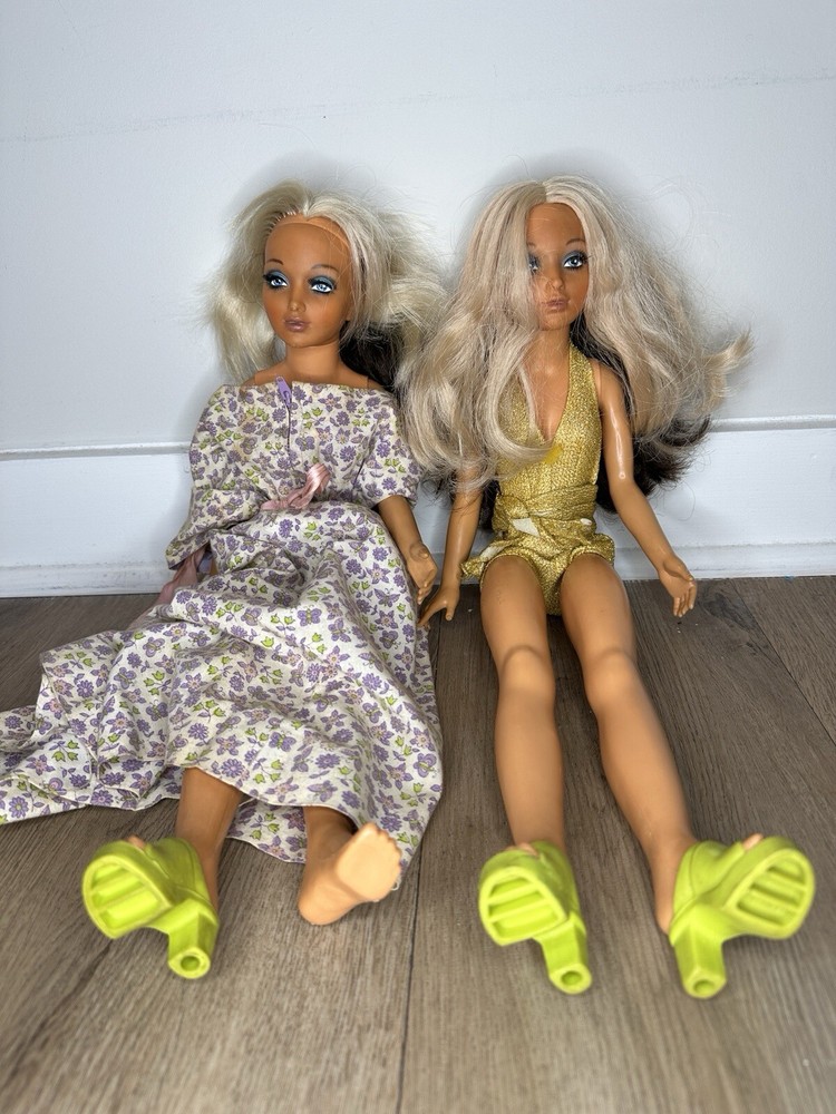 Lot Of 2 Tiffany Taylor Doll Color Changing Hair VTG 1978