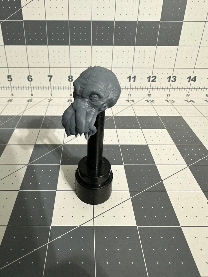 Impreso en 3D - 1/12 Space Alien Mercenary V1 Cabeza Escultura Escala Mezco Foto 4 de 4