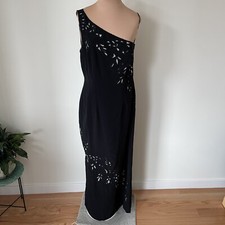 B’zar Black One Shoulder Laser Cut Floral Bead Embroidery Evening Gown EUC Sz 12